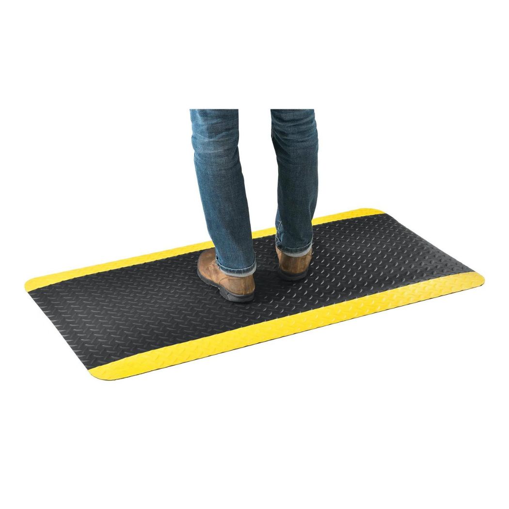 Diamond Plate Anti Fatigue Mat, 15/16" Thick, 2'W x 4'L, Yellow & Black