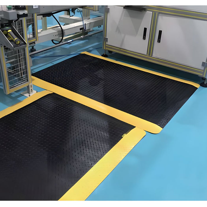 Diamond Plate Anti Fatigue Mat, 15/16" Thick, 2'W x 3'L, Yellow & Black