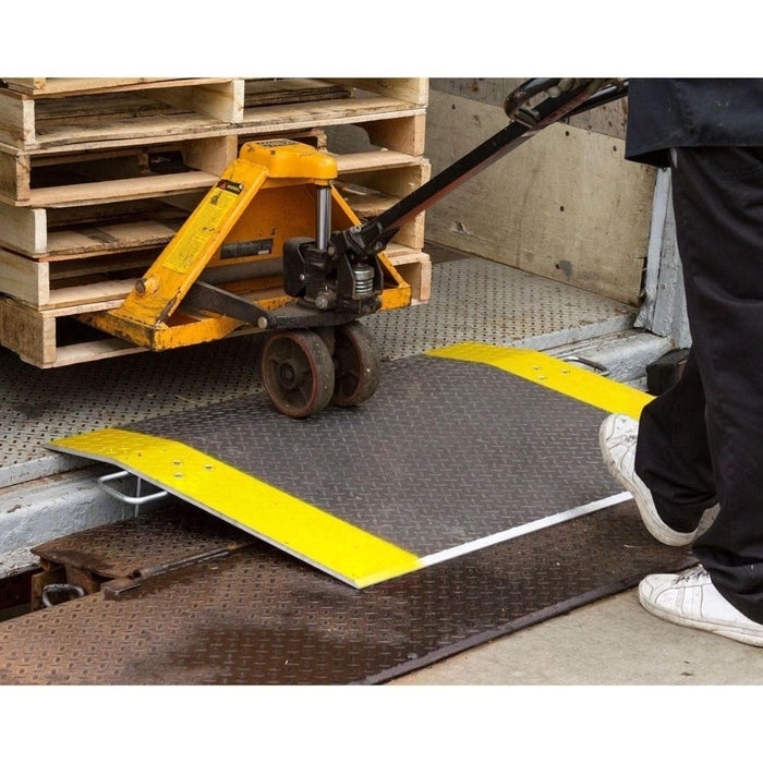 36" x 72" Heavy Duty Dock Plate w/ Carrying Handles for Pallet Jacks, Aluminum, 4100 lbs Weight Capacity